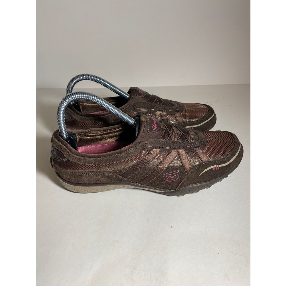 Sketchers Women’s size 7.5 SN 22451 Relaxed Fit Plus Memory Foam Shoes